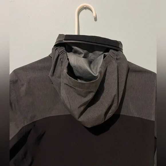 Stormtech Performance Convertible Jacket - Picture 6 of 10